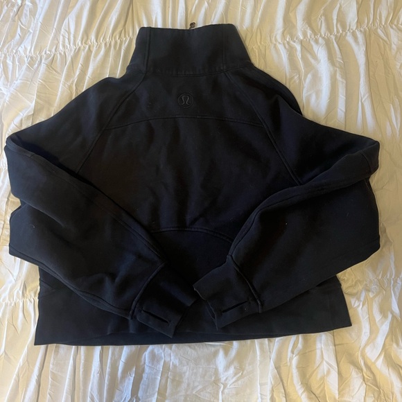 Lululemon Cropped Scuba Quarter Zip M/L in Black - Picture 3 of 4